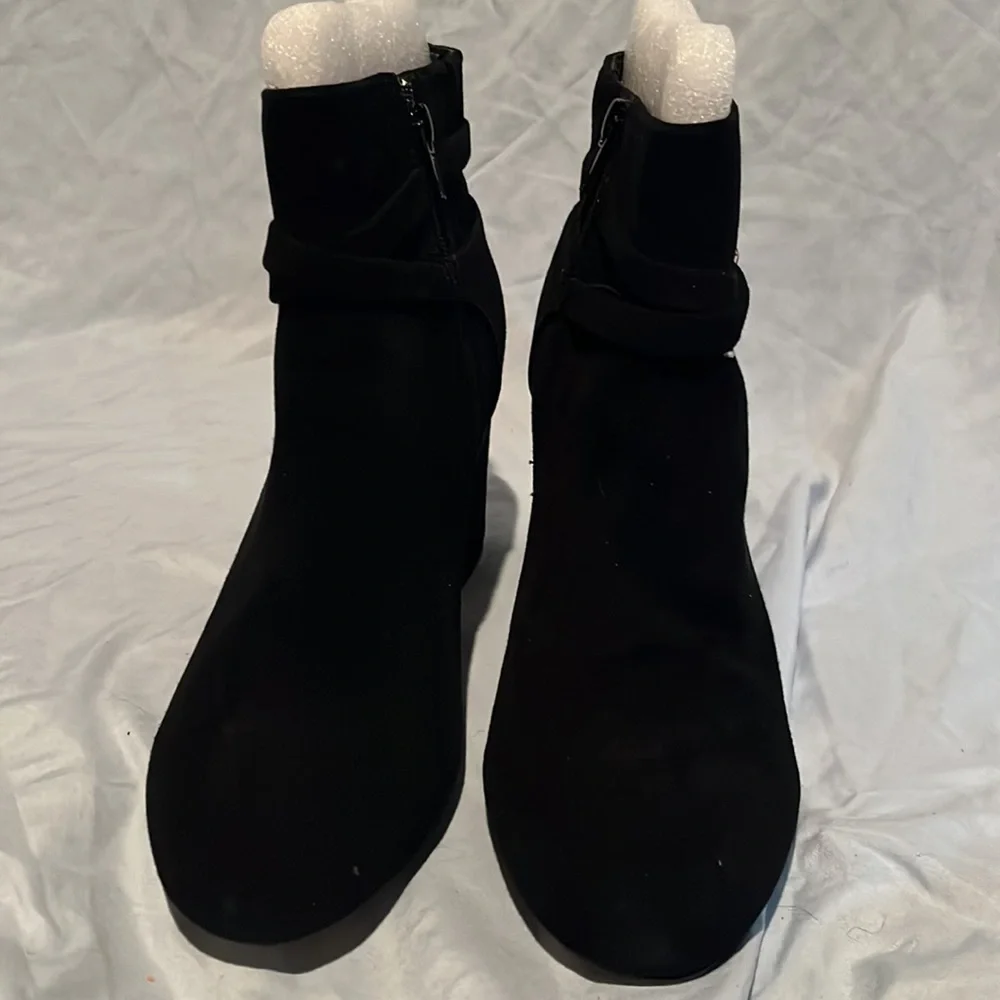 Bella Vita Arlette Bootie Size 11 Women’s - Picture 2 of 3